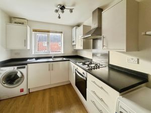 Kitchen- click for photo gallery